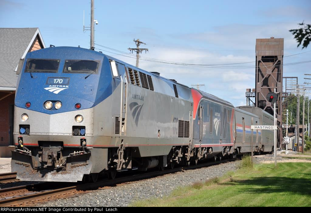 Late running eastbound "Empire Builder"